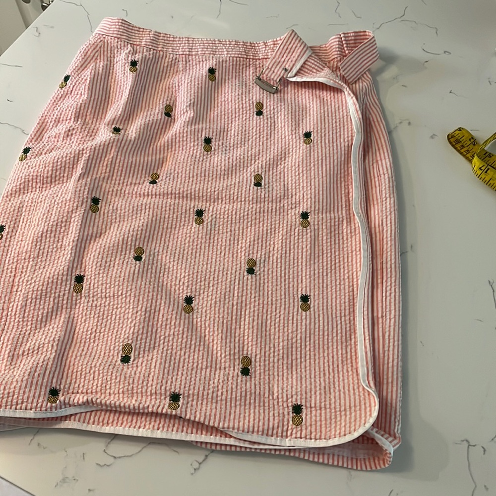 Seersucker skirt! Going on the summer vacation and need something light & easy?